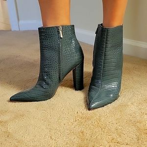 Sam Edelman Green alligator effect booties
